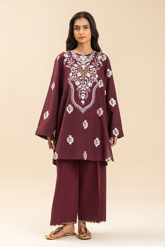 2 PIECE EMBROIDERED LUREX JACQUARD SUIT (PRET)