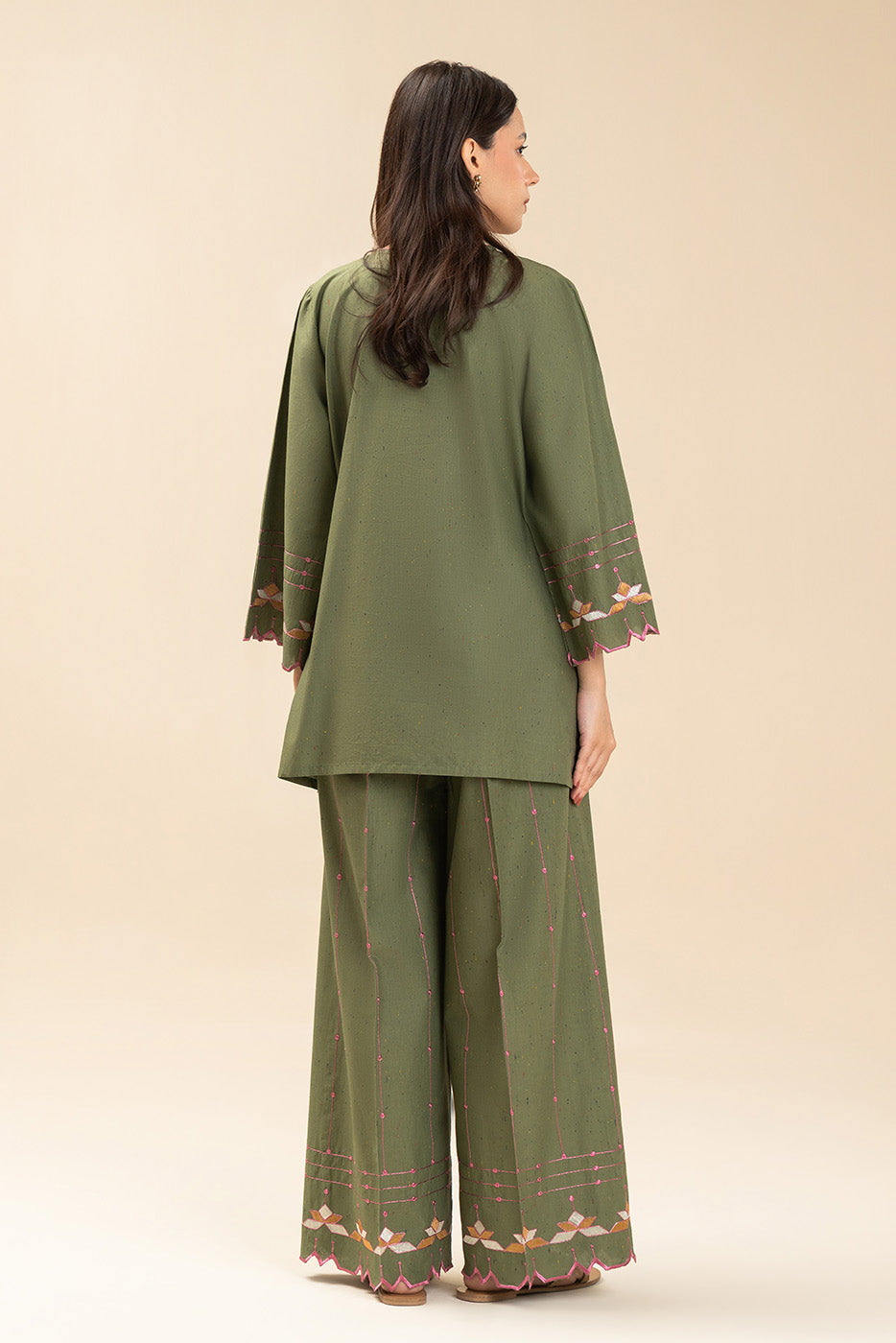 2 PIECE EMBROIDERED MULTI NEPS SUIT (FLOW)