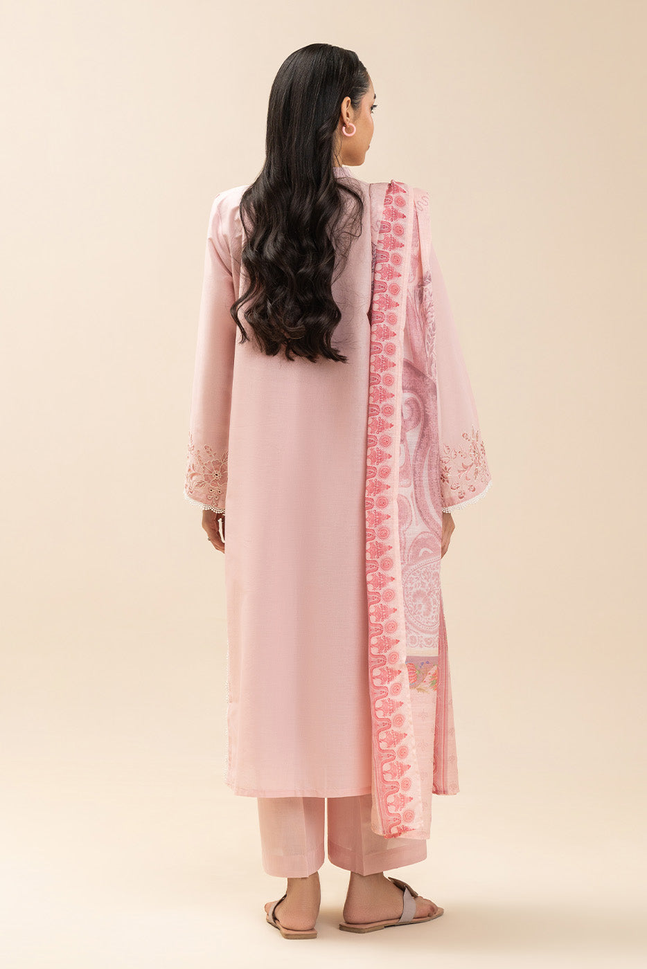 2 PIECE EMBROIDERED LAWN SUIT (HIGH CASUAL)