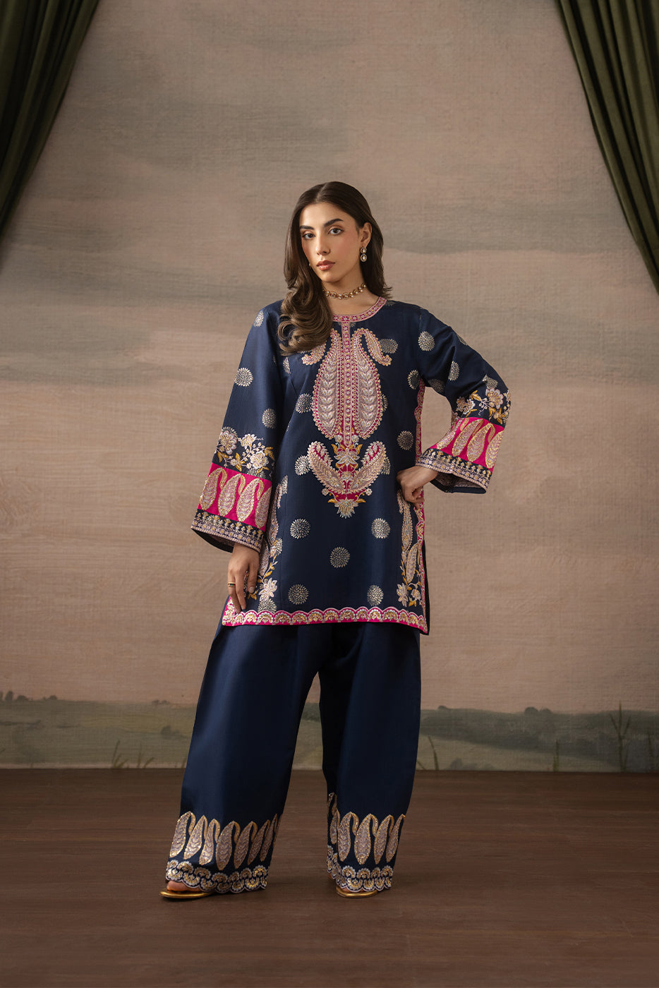 2 PIECE EMBROIDERED ZARI JACQUARD SUIT (LUXURY PRET)