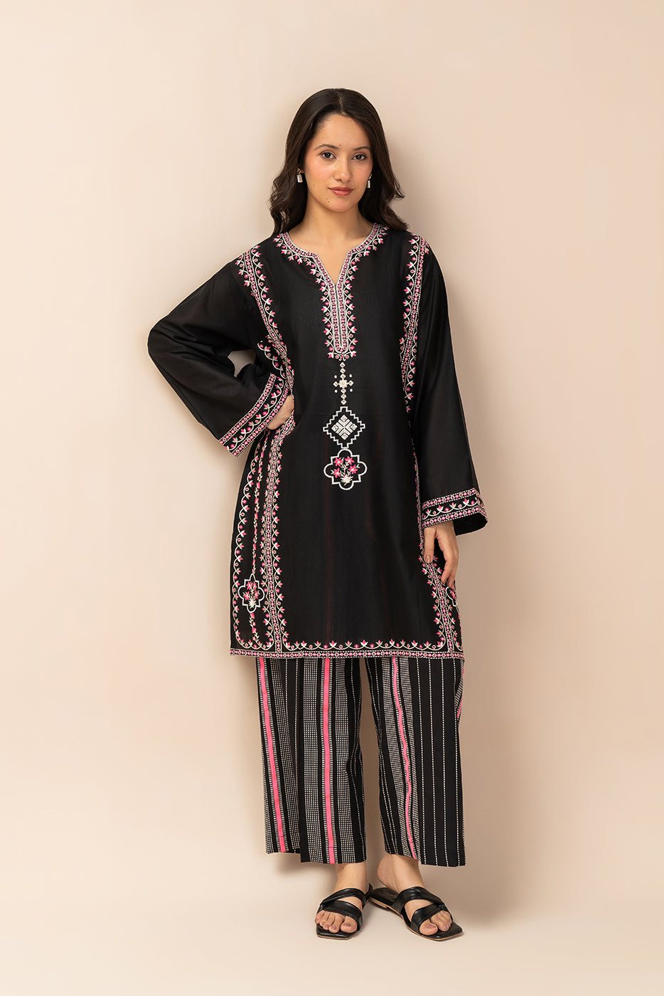 EMBROIDERED DORIA SHIRT (PRET)