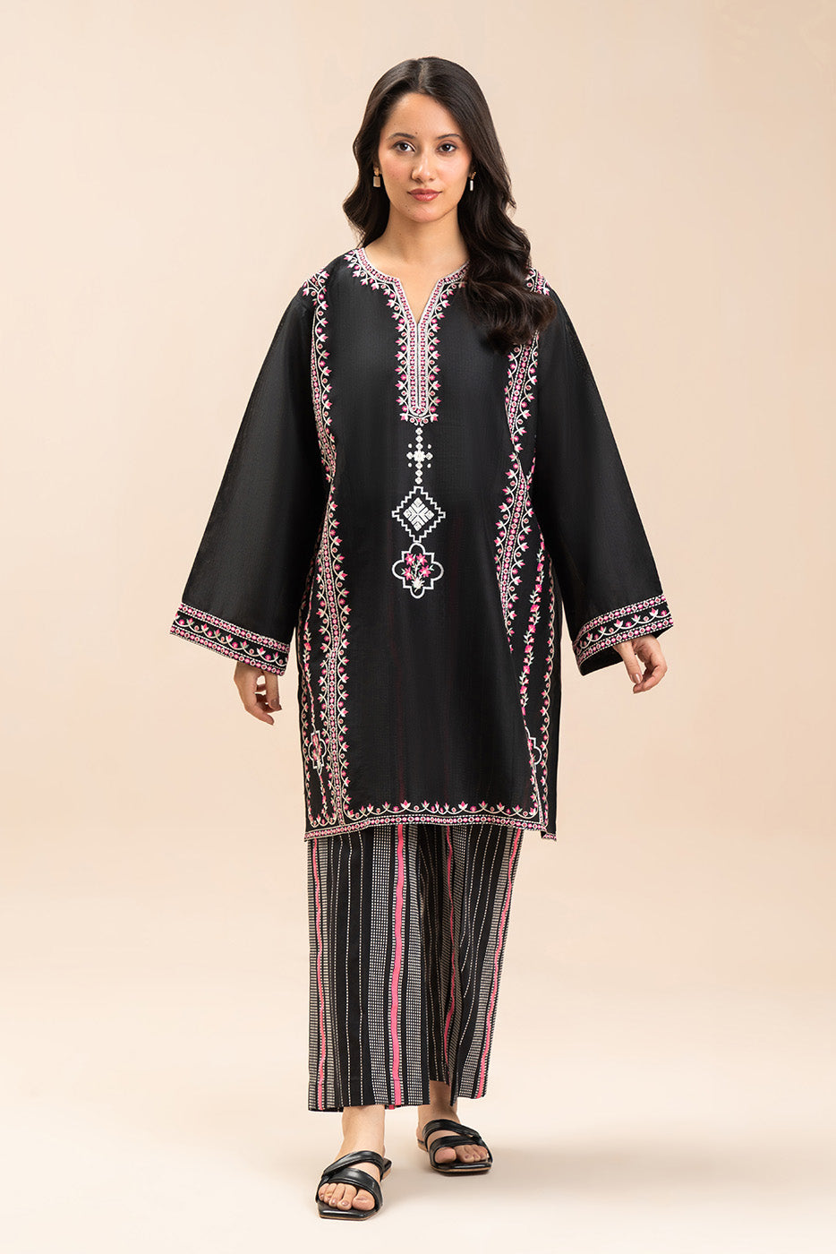 EMBROIDERED DORIA SHIRT (PRET)