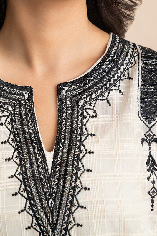2 PIECE EMBROIDERED DORIA SUIT (PRET)