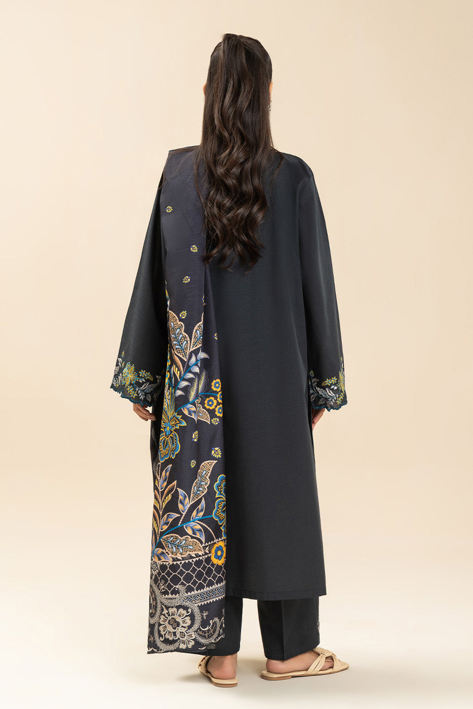 3 PIECE EMBROIDERED SLUB SUIT (PRET)