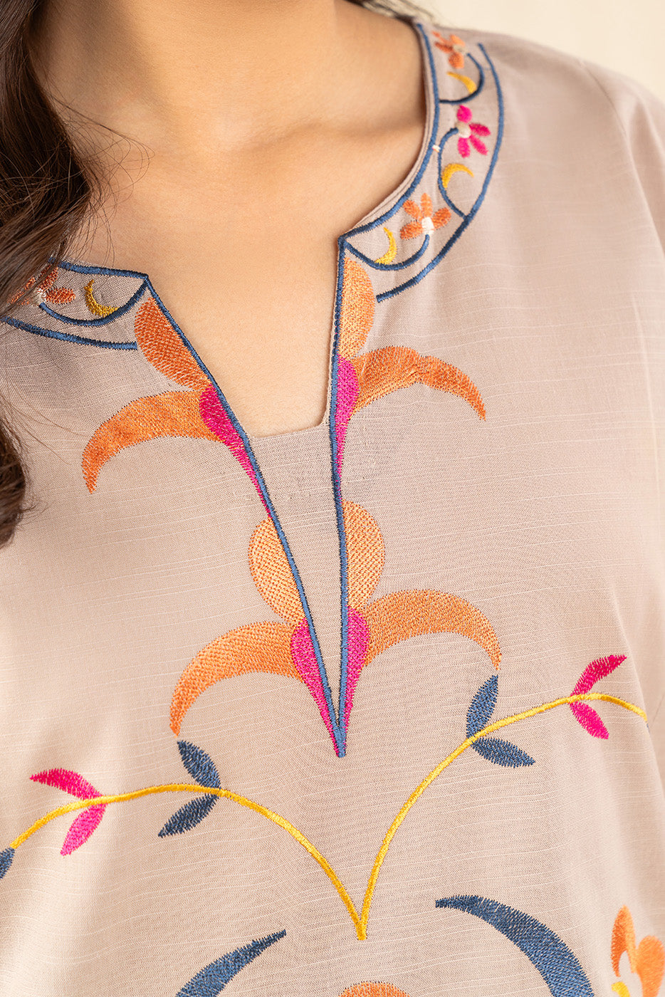 3 PIECE EMBROIDERED SLUB SUIT (PRET)