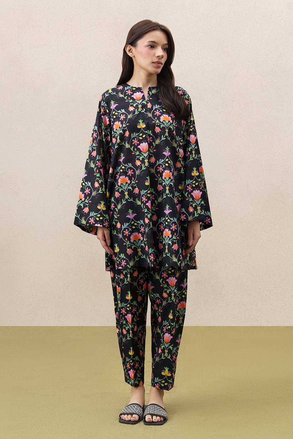 2 PIECE PRINTED DORIA LAWN SUIT (PRET)