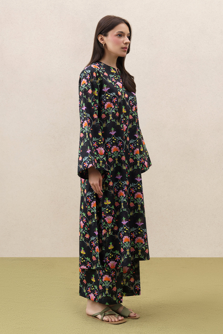 2 PIECE PRINTED DORIA LAWN SUIT (PRET)