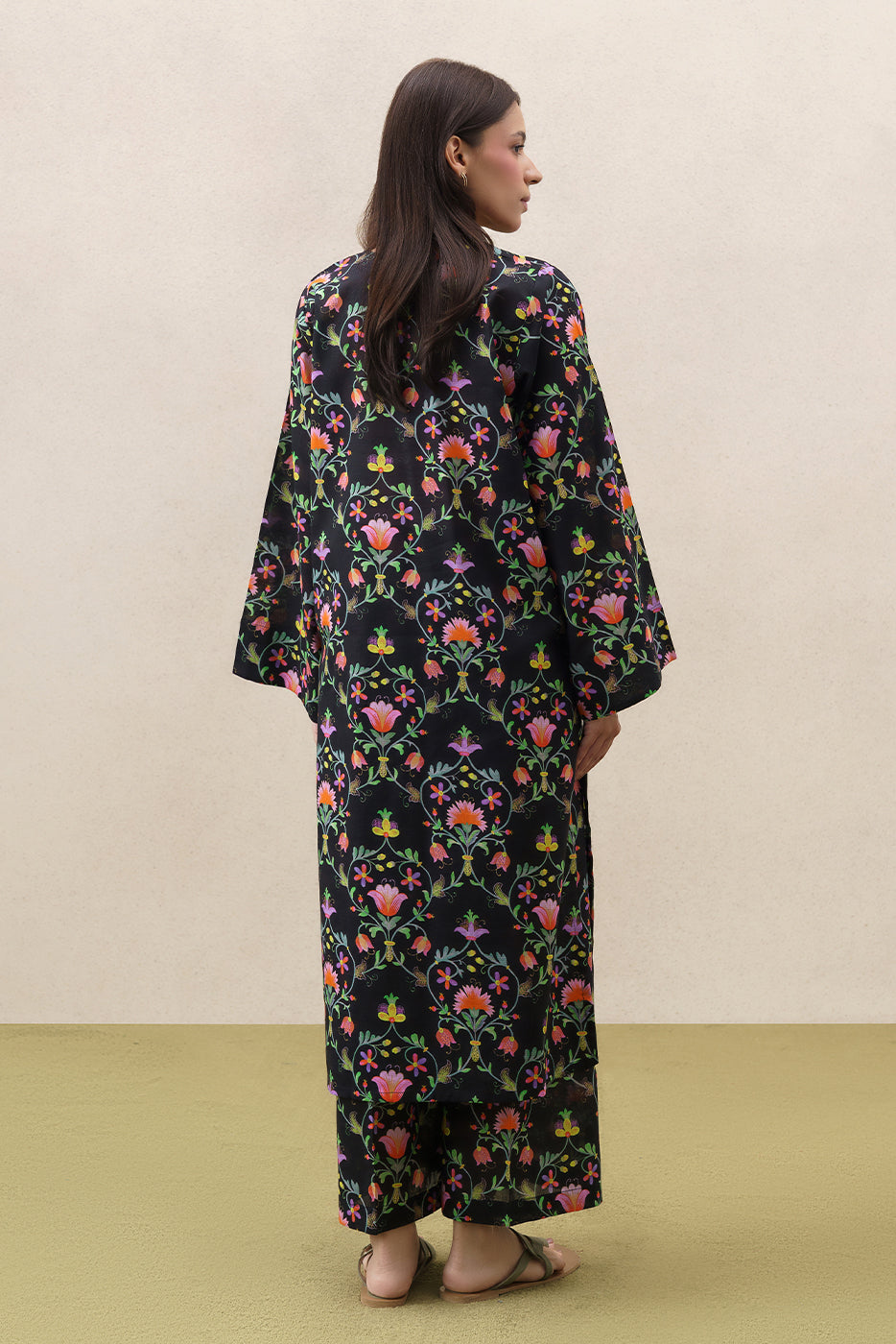 2 PIECE PRINTED DORIA LAWN SUIT (PRET)
