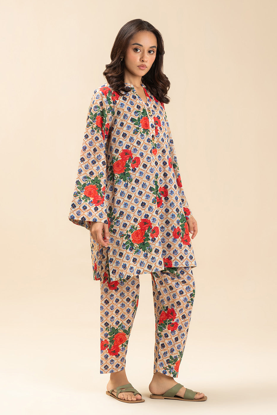 2 PIECE PRINTED LAWN SUIT (PRET)