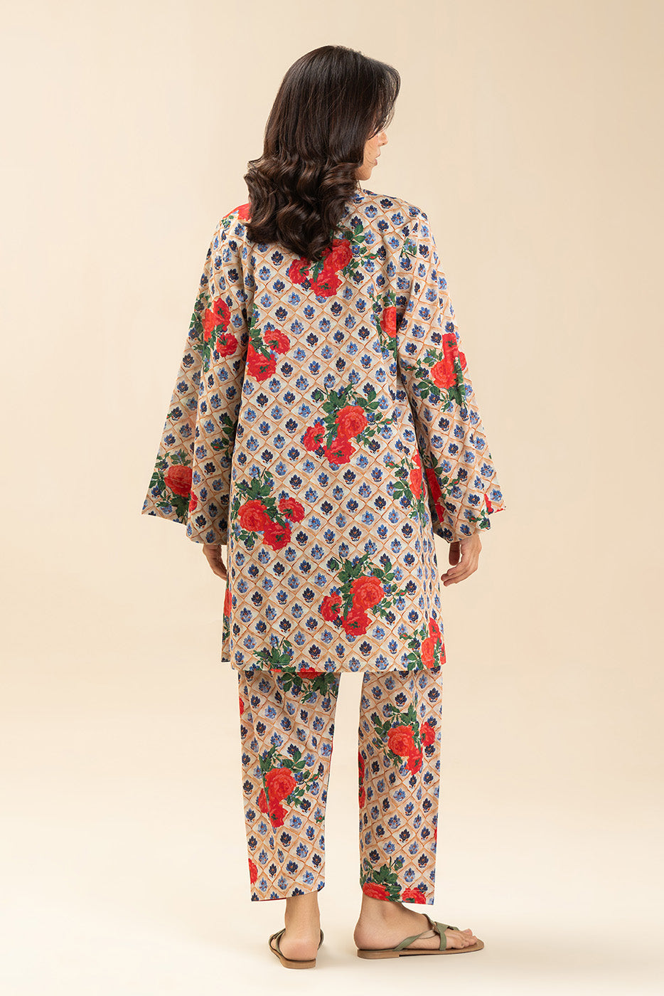 2 PIECE PRINTED LAWN SUIT (PRET)