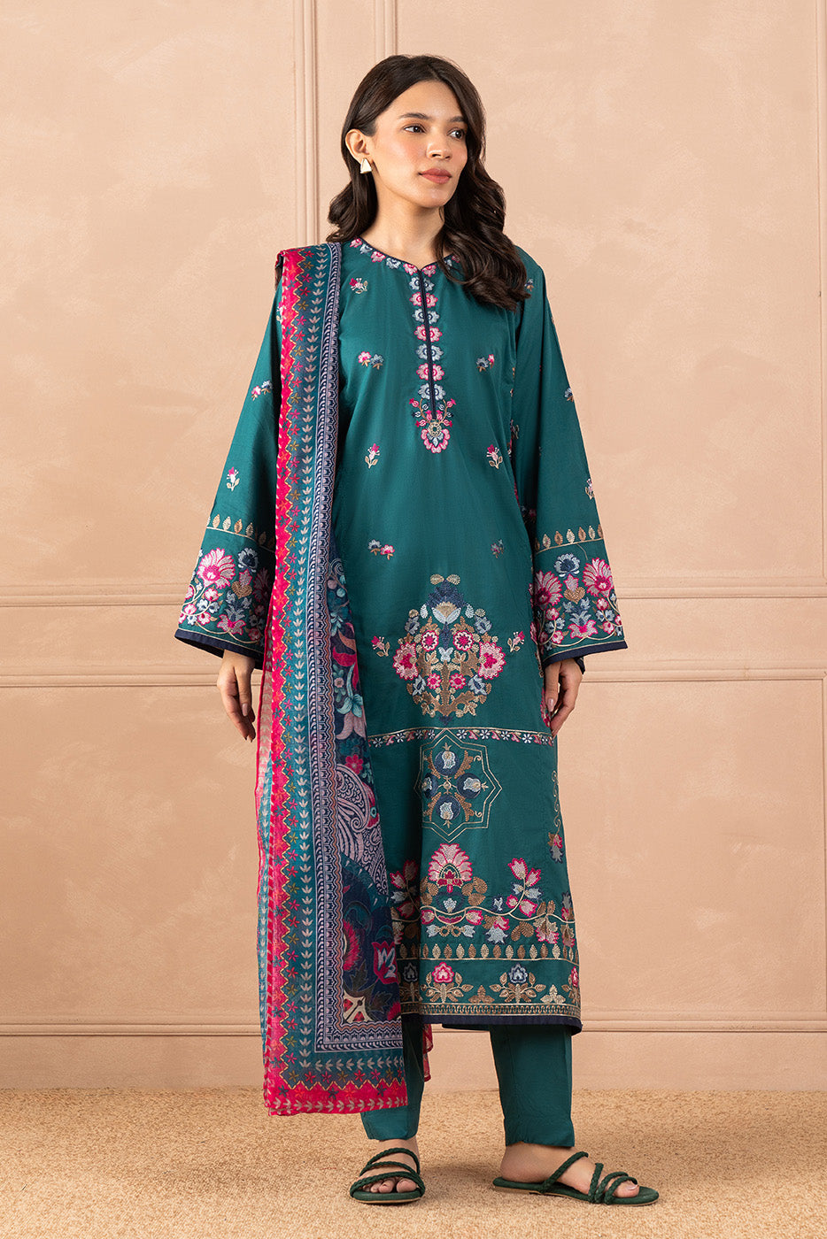 3 PIECE EMBROIDERED LAWN SUIT (HIGH CASUAL)