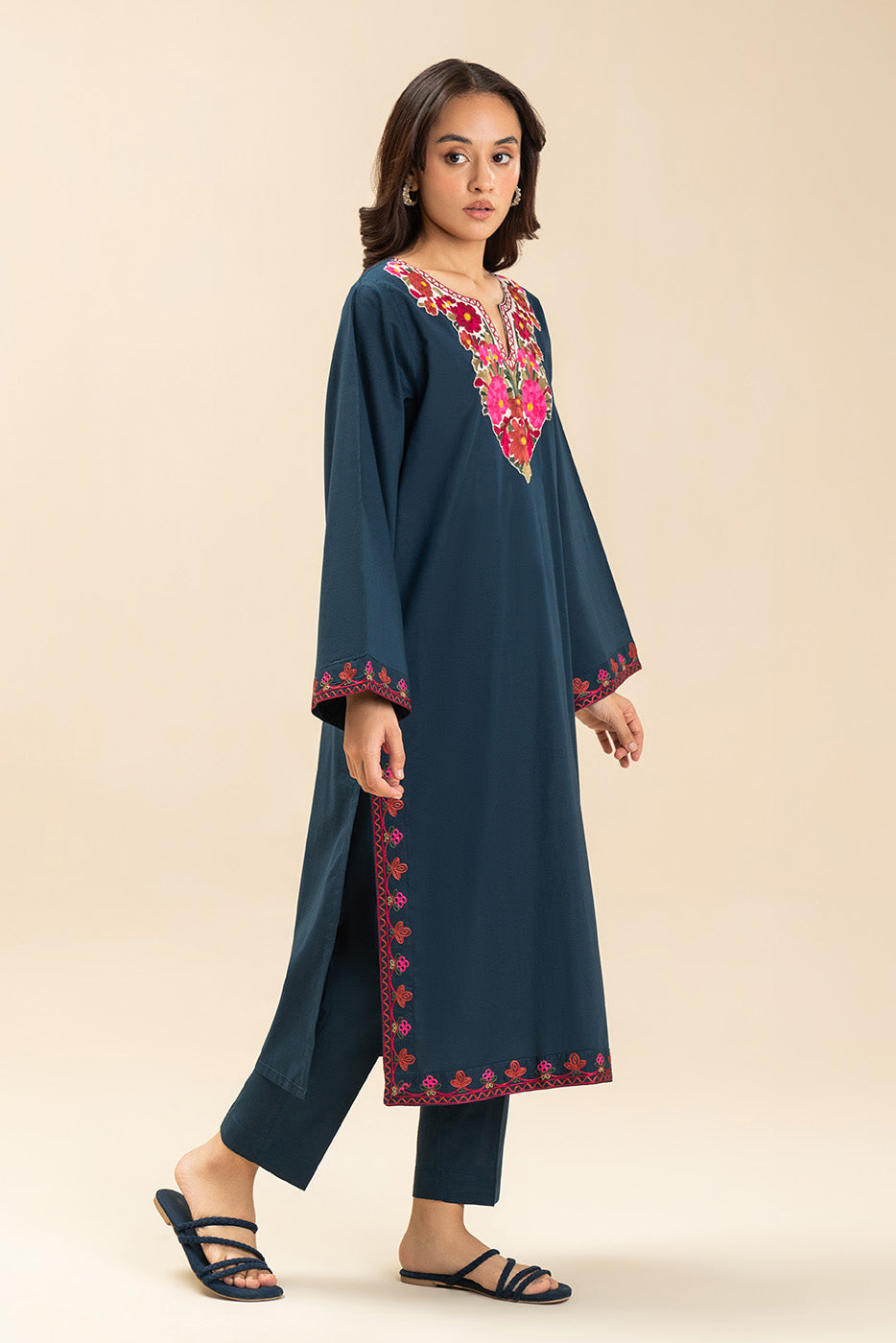 2 PIECE EMBROIDERED LAWN SUIT (PRET)
