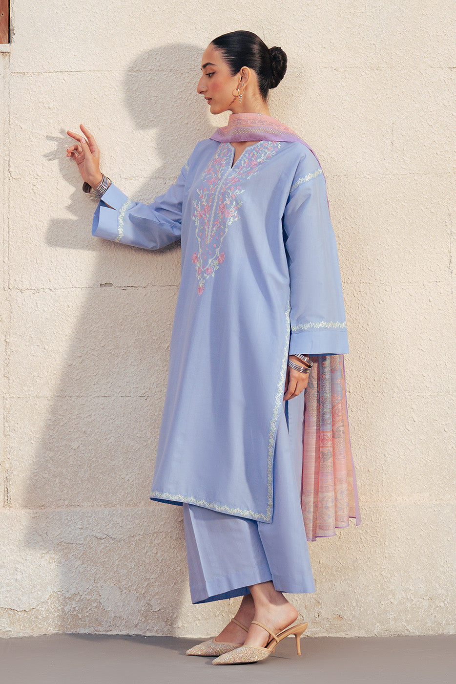 3 PIECE EMBROIDERED TEXTURED LAWN SUIT (PRET)