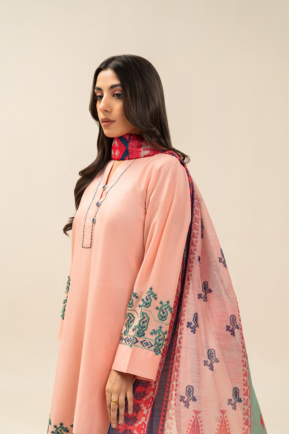 3 PIECE EMBROIDERED TEXTURED LAWN SUIT (PRET)