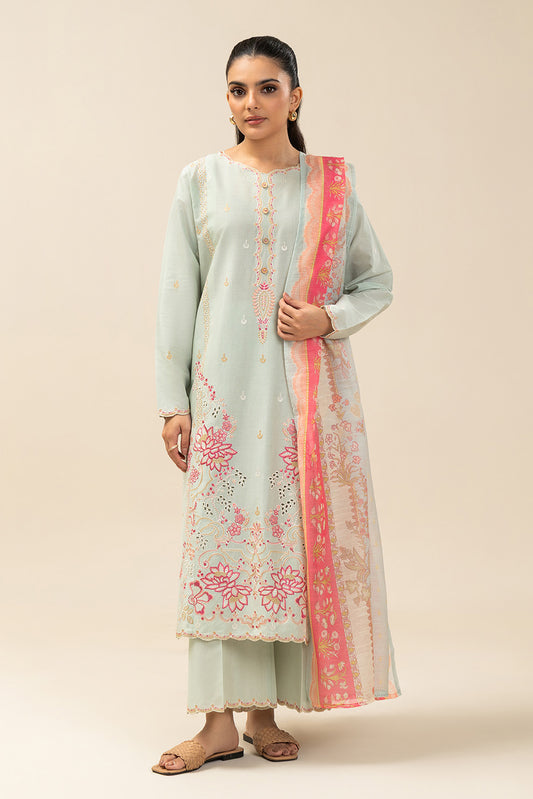 3 PIECE EMBROIDERED TEXTURED LAWN SUIT (PRET)