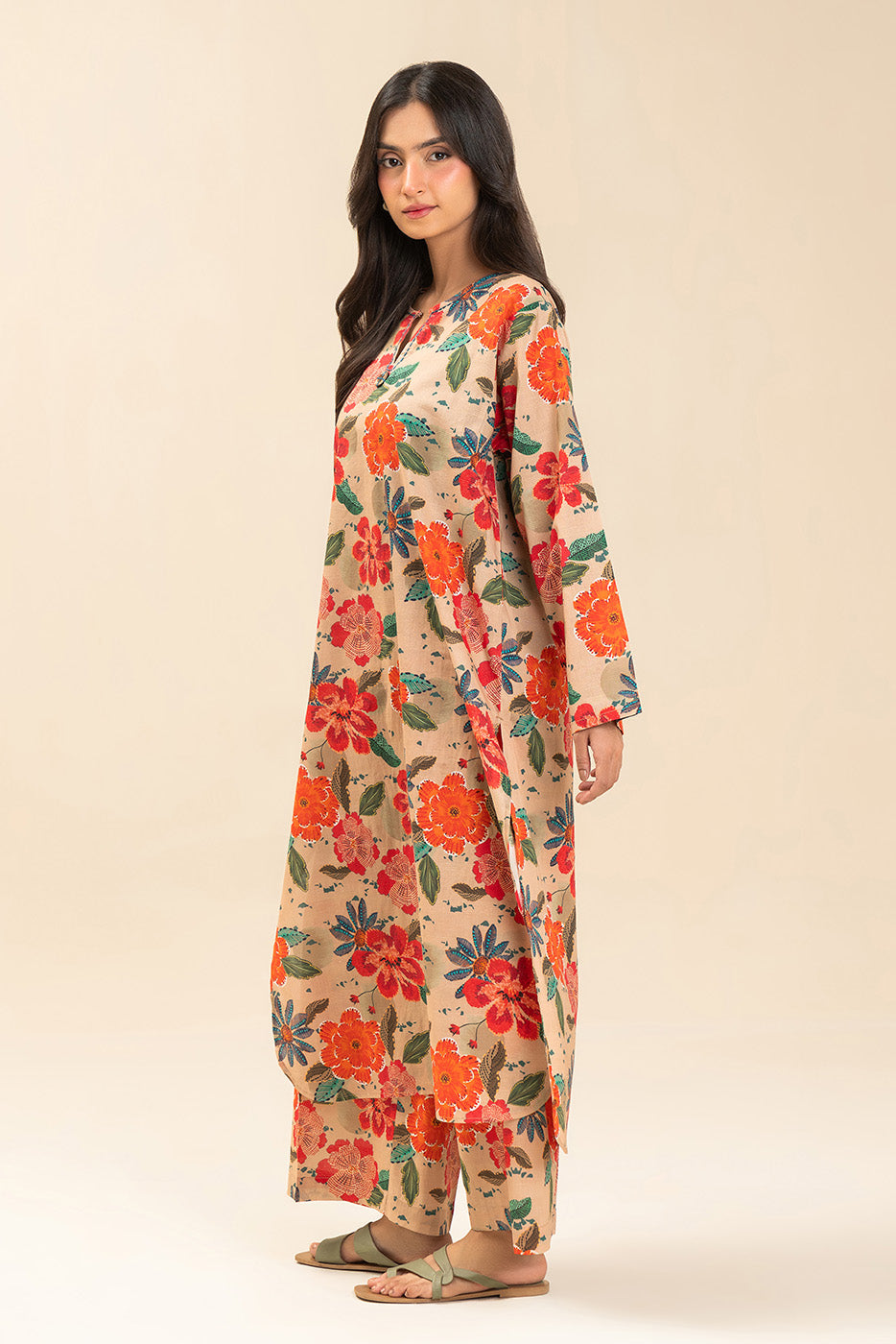 2 PIECE PRINTED LAWN SUIT (PRET)