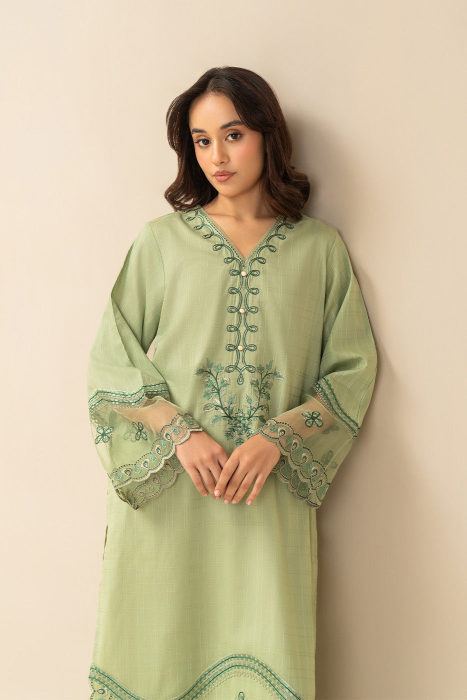 EMBROIDERED DORIA SHIRT (PRET)