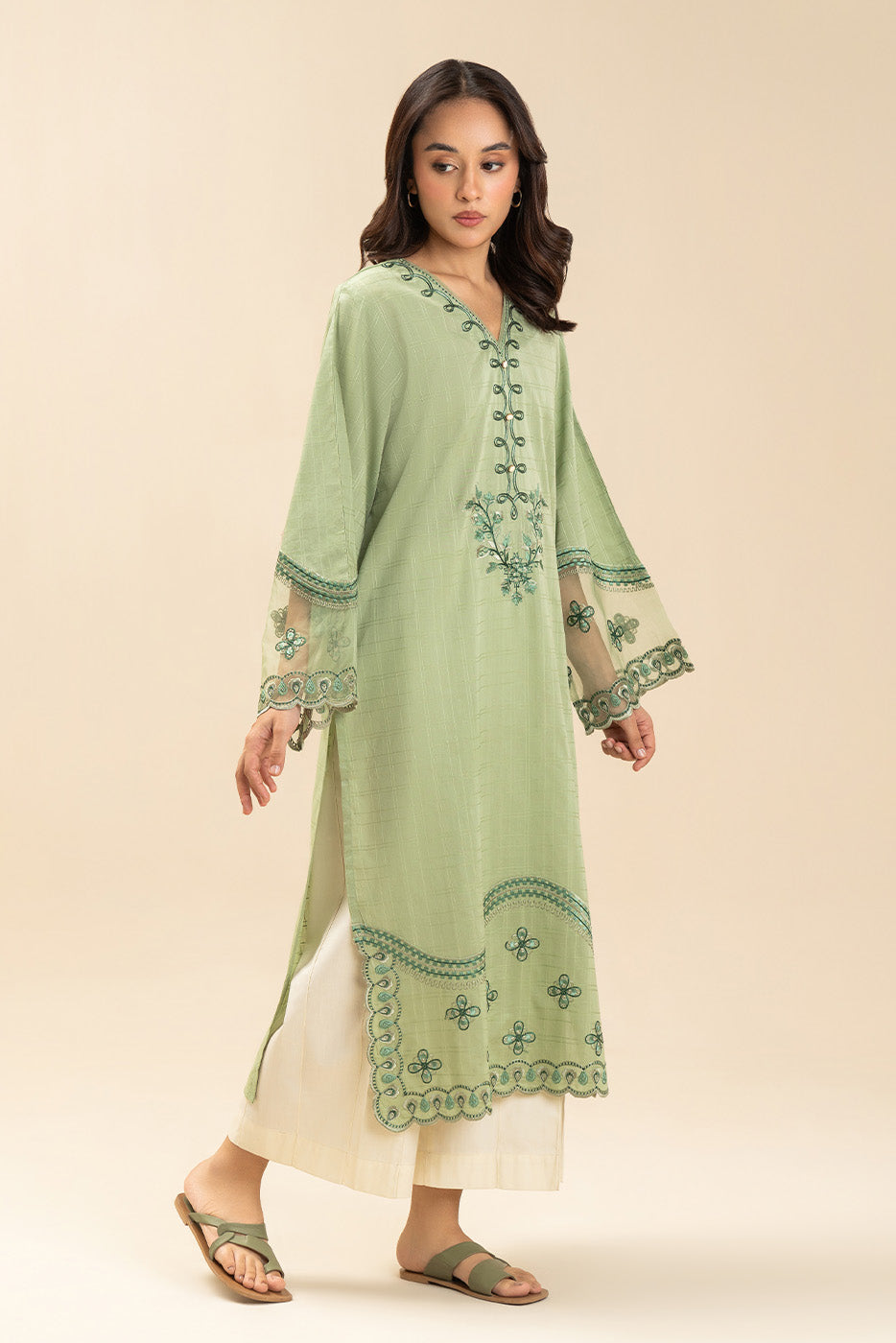 EMBROIDERED DORIA SHIRT (PRET)