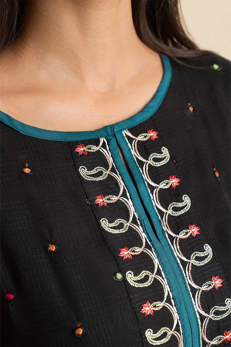 EMBROIDERED LUREX LAWN SHIRT (PRET)