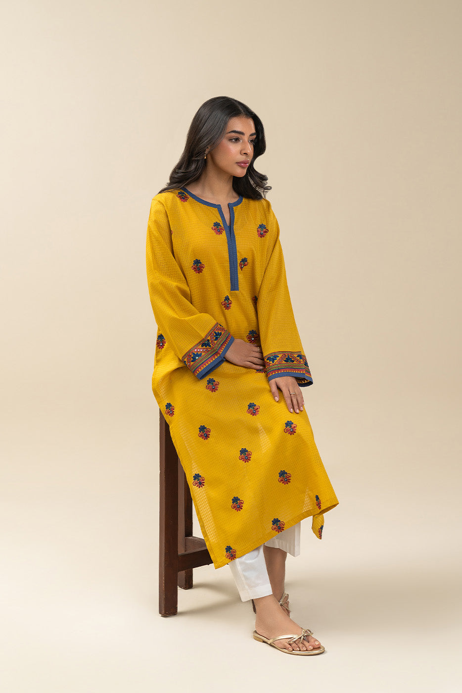 EMBROIDERED DORIA SHIRT (PRET)