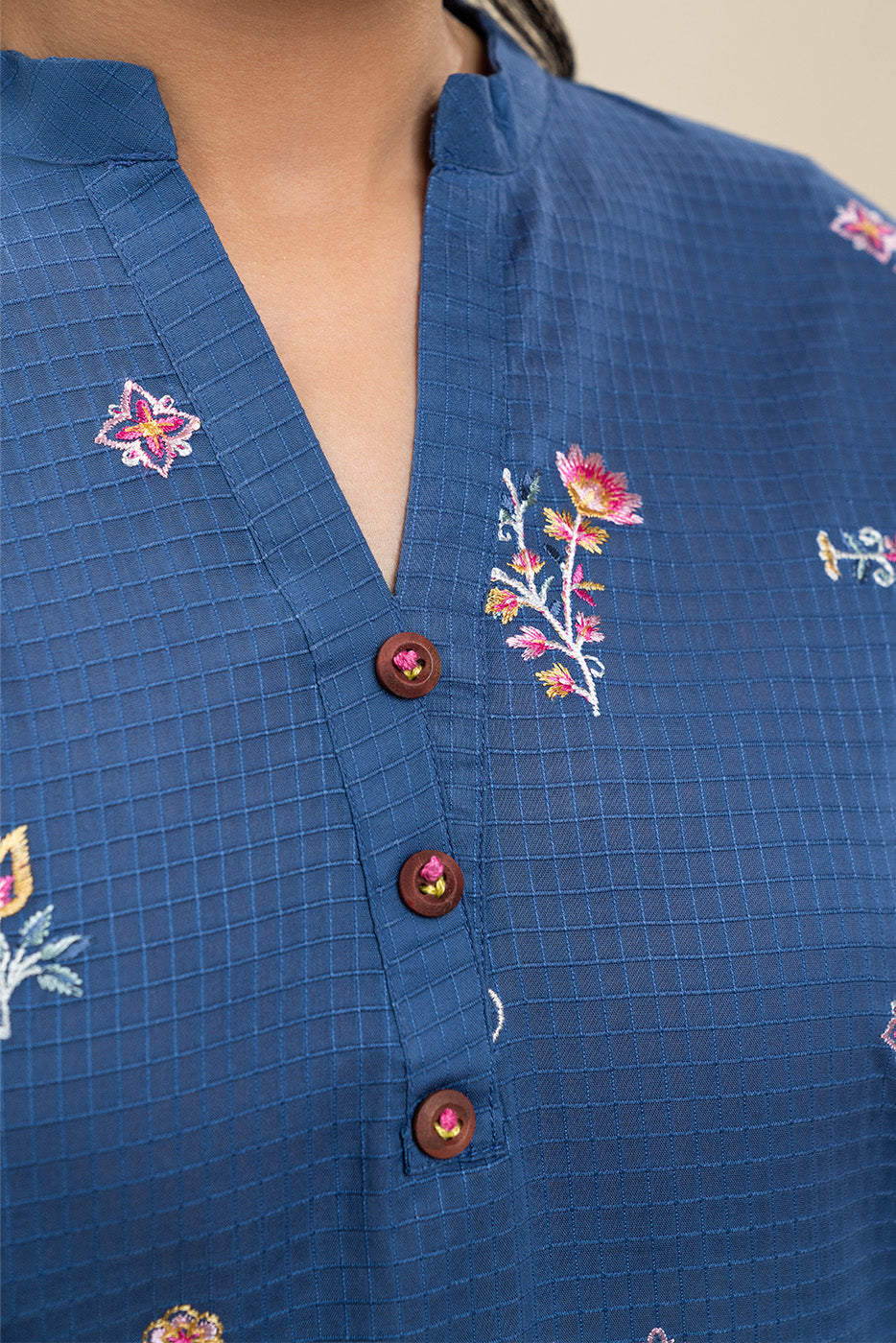 EMBROIDERED DORIA SHIRT (PRET)