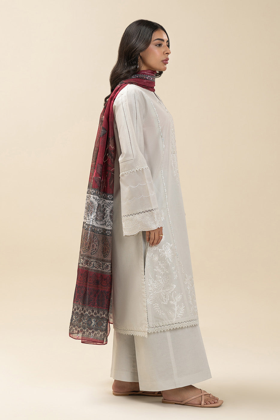 3 PIECE EMBROIDERED LAWN SUIT-INFERNO BRILLIANCE (UNSTITCHED)