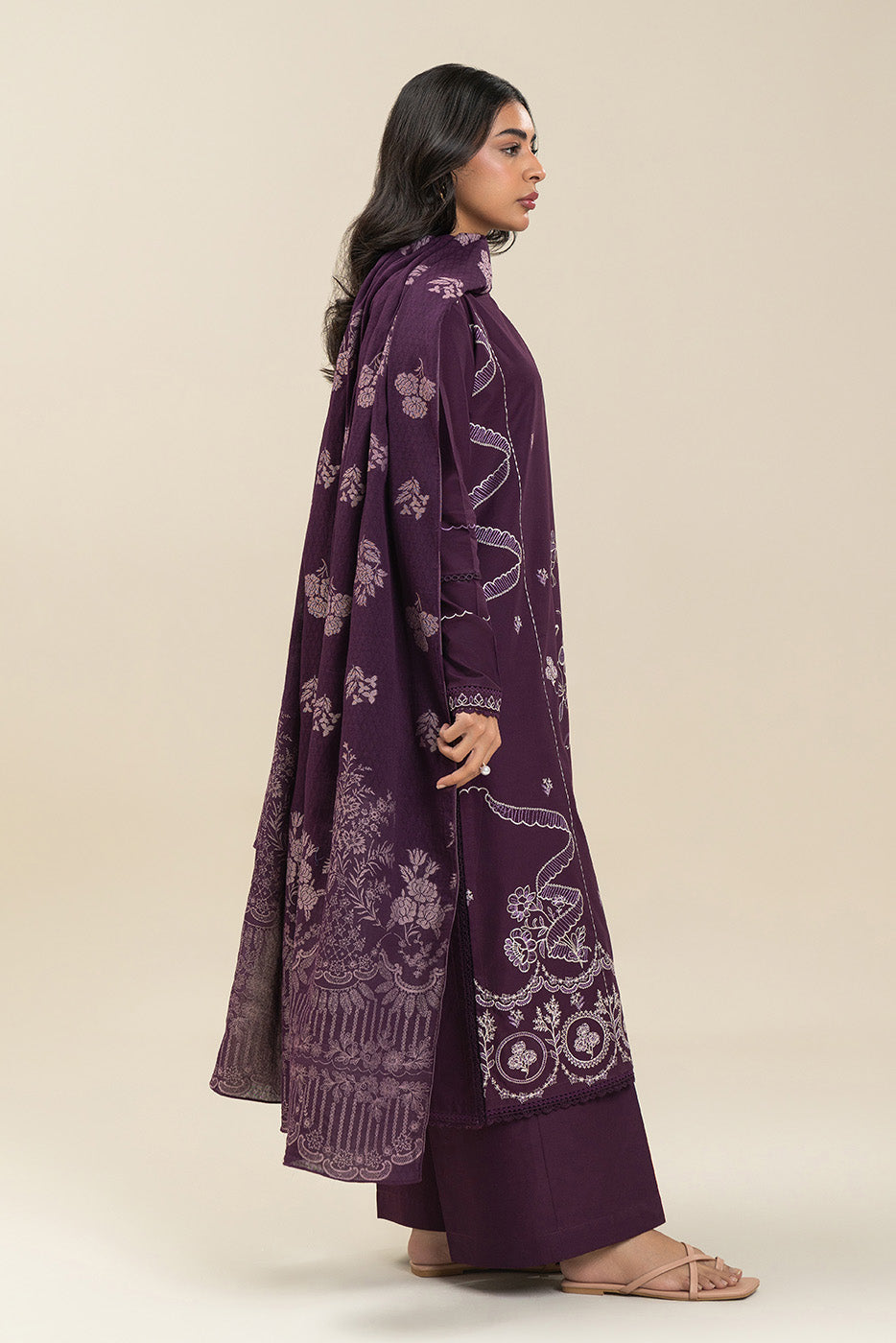 3 PIECE EMBROIDERED LAWN SUIT-PLUM FALLOUT (UNSTITCHED)