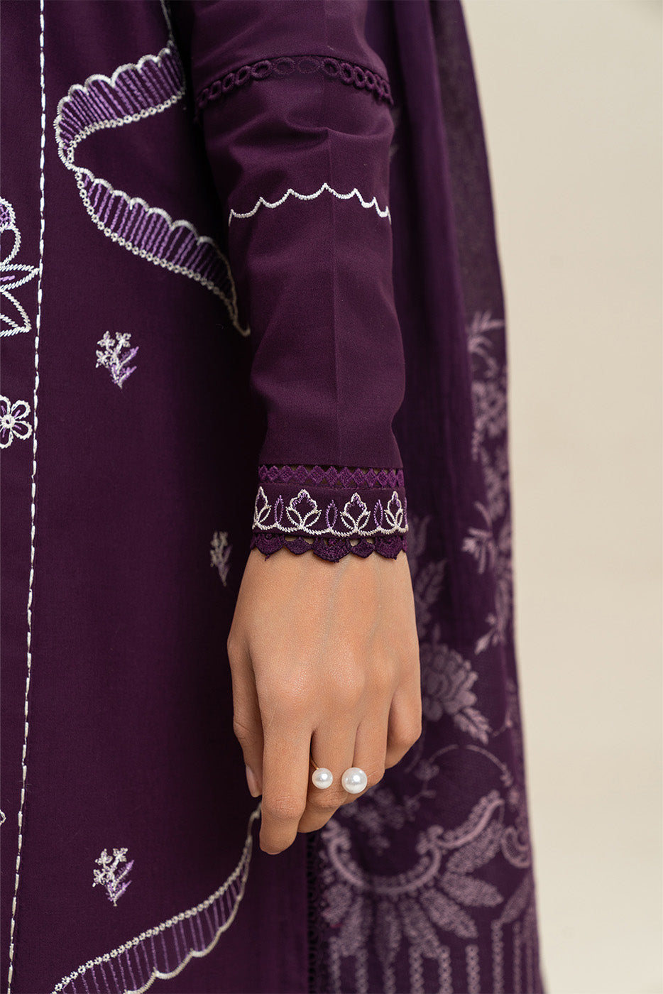 3 PIECE EMBROIDERED LAWN SUIT-PLUM FALLOUT (UNSTITCHED)