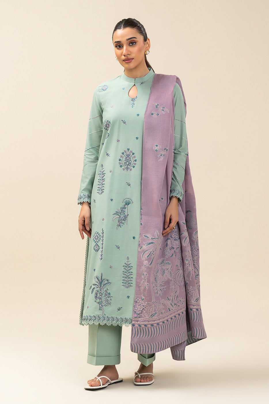 3 PIECE EMBROIDERED LAWN SUIT-SEAFOAM GREEN (UNSTITCHED)