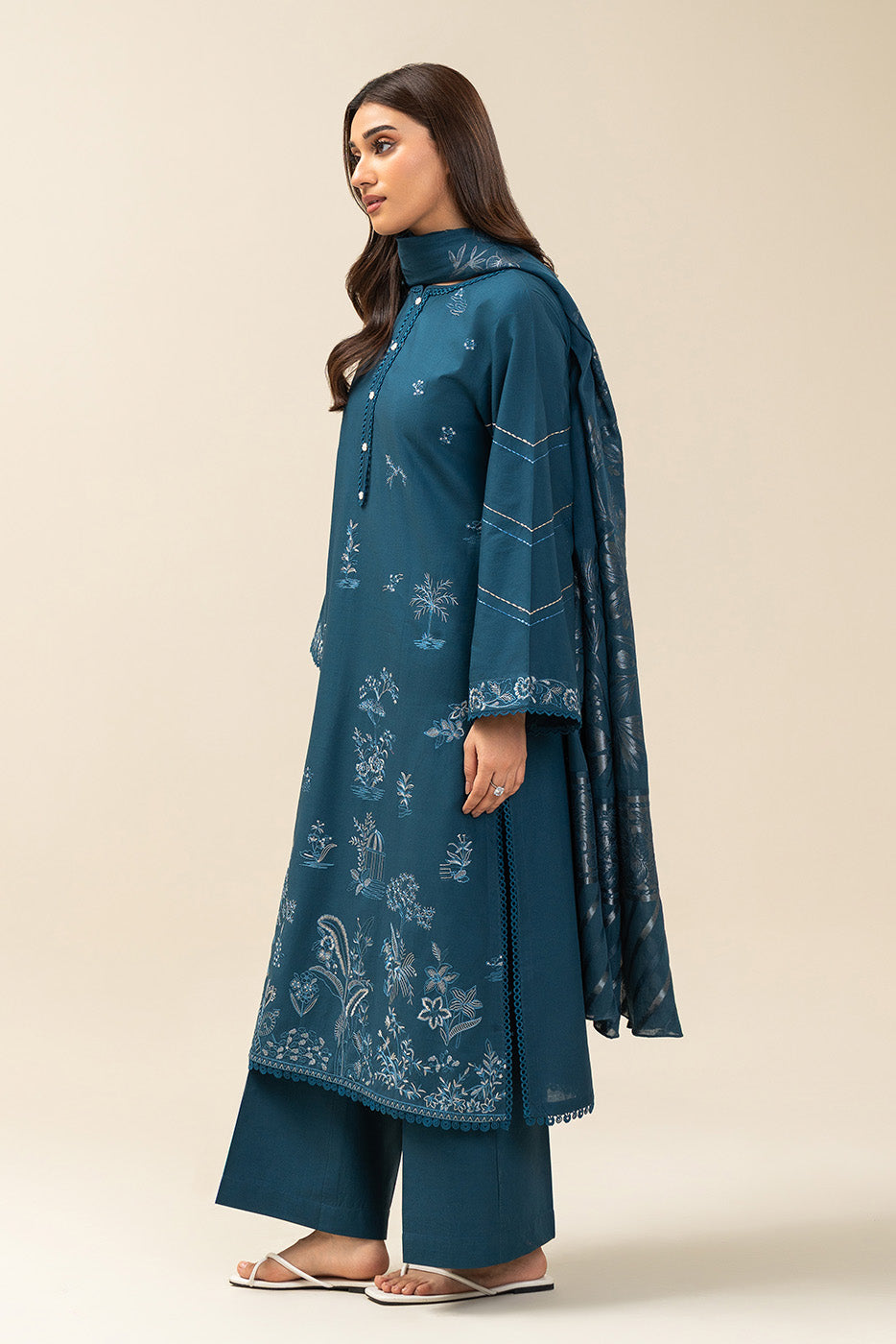 3 PIECE EMBROIDERED LAWN SUIT-IMPERIAL SEA (UNSTITCHED)