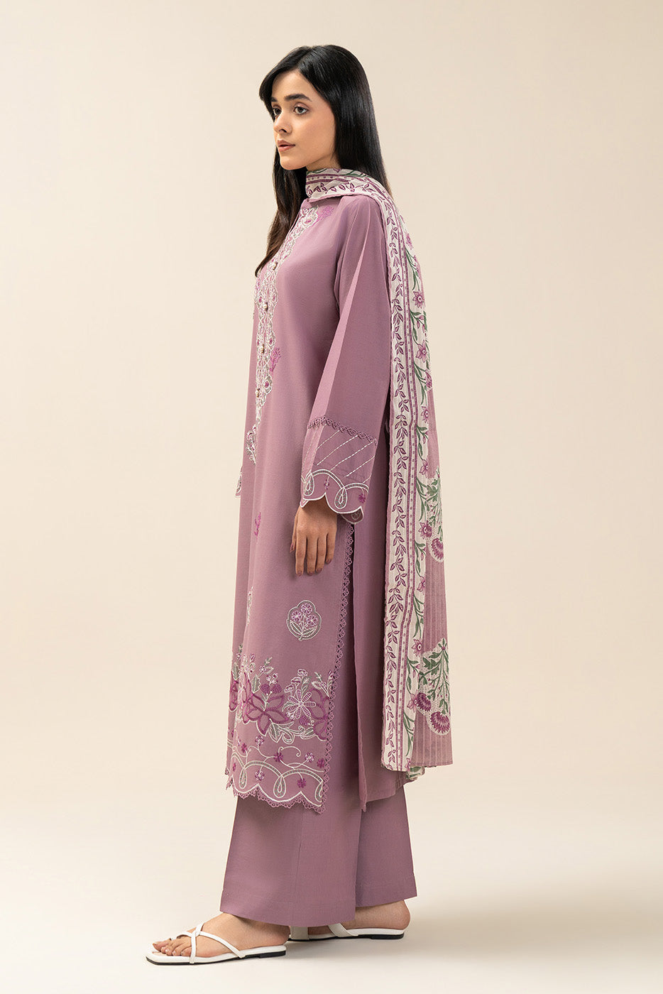 3 PIECE EMBROIDERED LAWN SUIT-LAVENDER FROST (UNSTITCHED)
