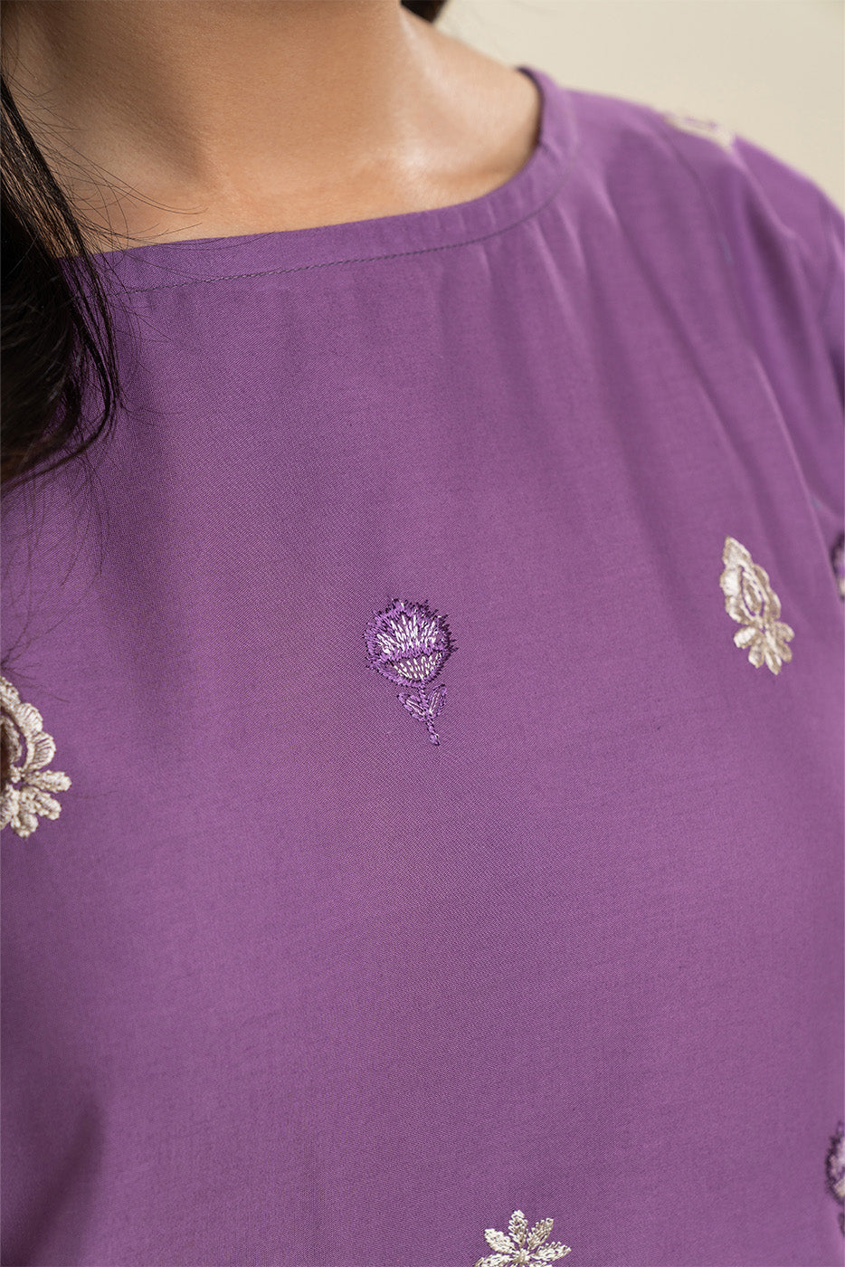 3 PIECE EMBROIDERED LAWN SUIT-MAUVE MIRAGE (UNSTITCHED)