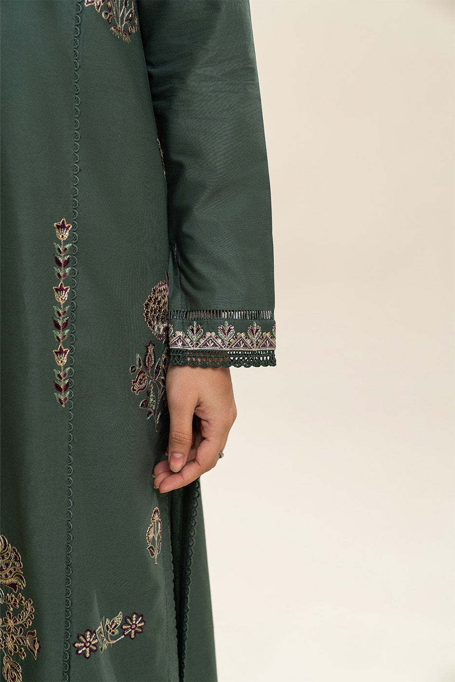 3 PIECE EMBROIDERED LAWN SUIT-MYSTIC TEAL SUIT