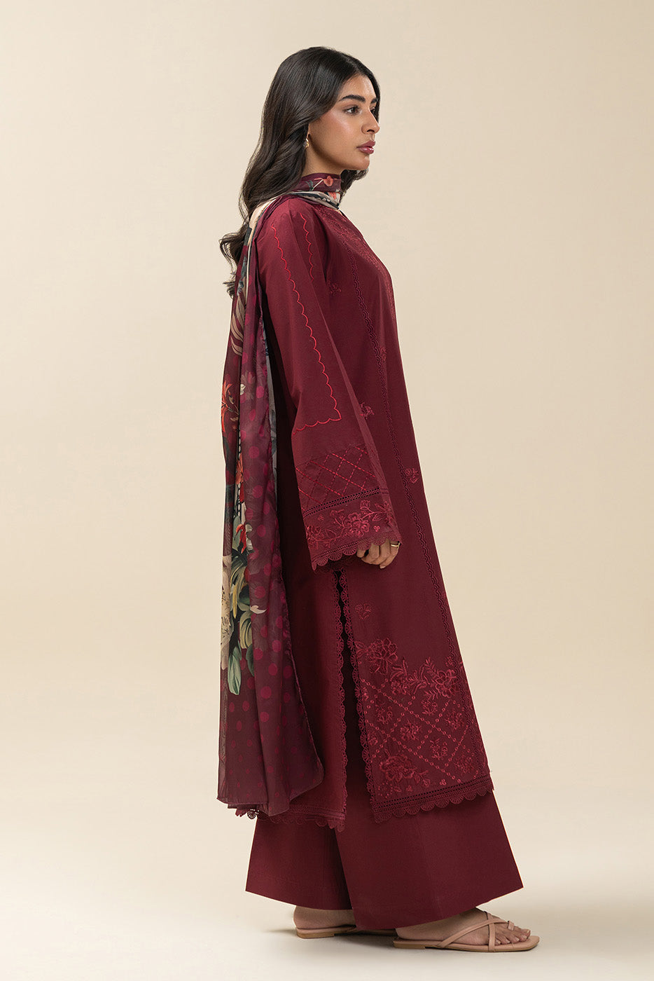 3 PIECE EMBROIDERED LAWN SUIT-RUBELLITE BLOOM (UNSTITCHED)
