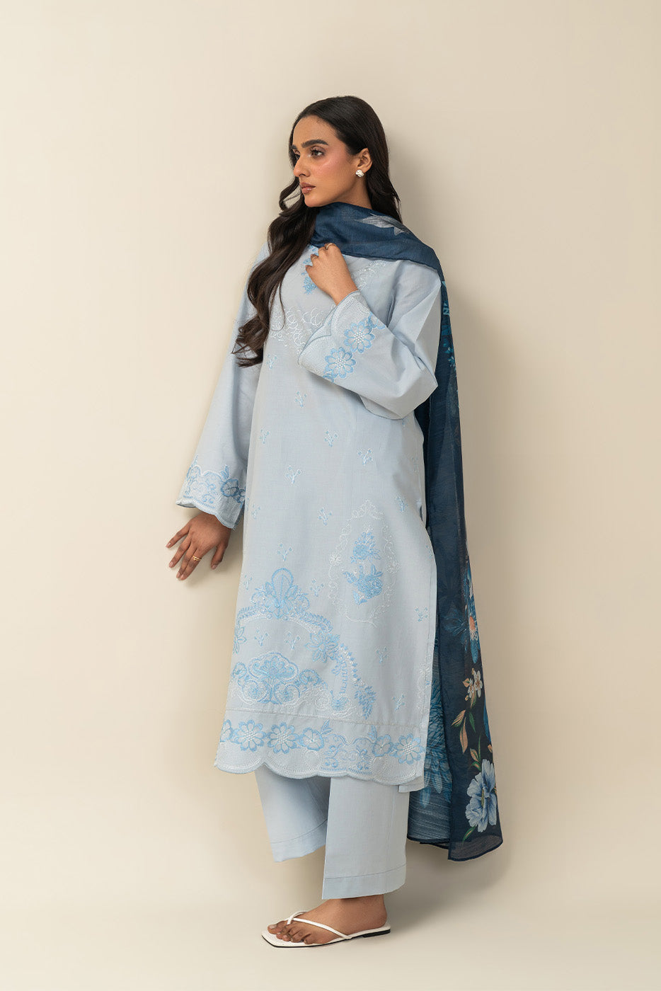3 PIECE EMBROIDERED LAWN SUIT-FADED BREEZE (UNSTITCHED)
