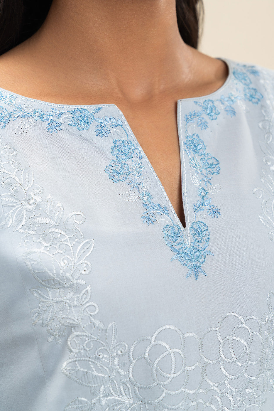 3 PIECE EMBROIDERED LAWN SUIT-FADED BREEZE (UNSTITCHED)