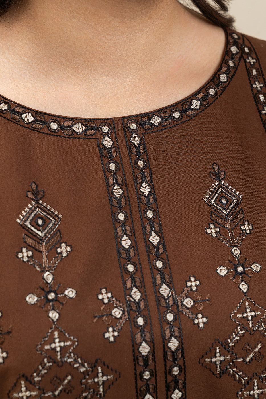 3 PIECE EMBROIDERED LAWN SUIT-MAHOGANY TRIBE (UNSTITCHED)