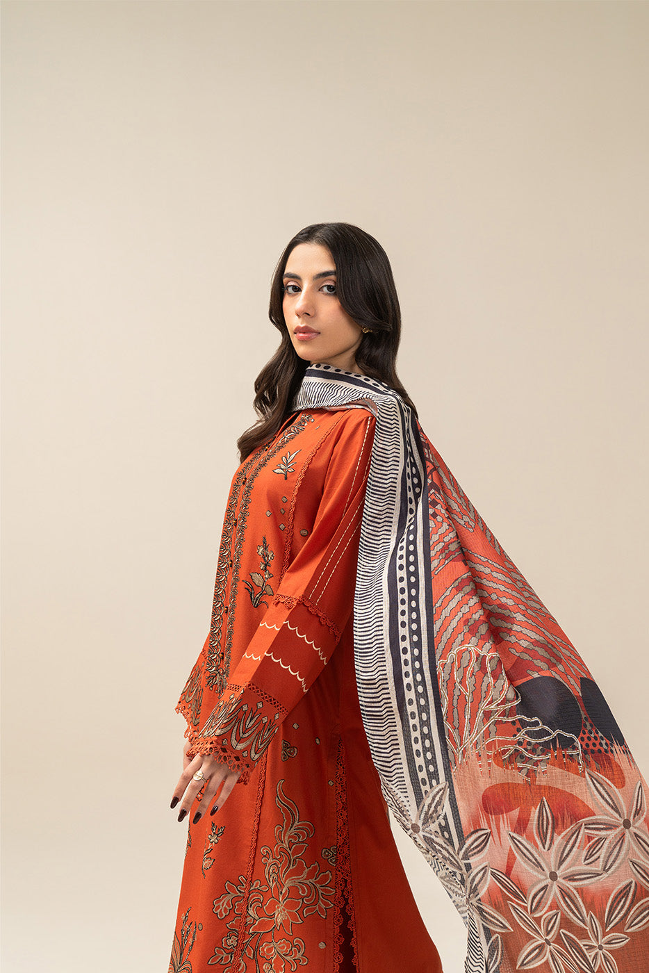 3 PIECE EMBROIDERED LAWN SUIT-CRIMSON MUSE (UNSTITCHED)