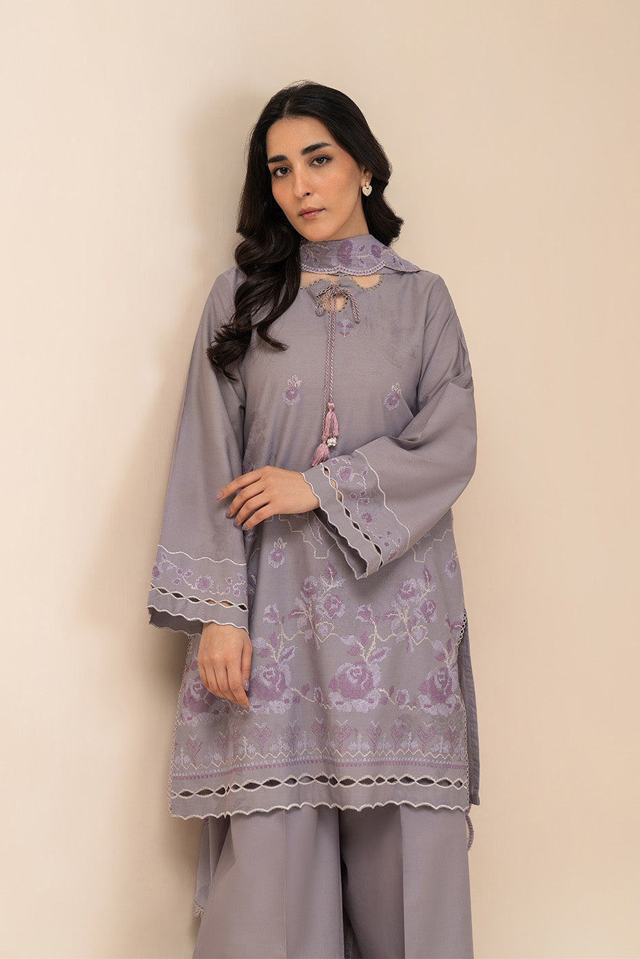 3 PIECE EMBROIDERED LAWN SUIT-RITZY ROSE (UNSTITCHED)