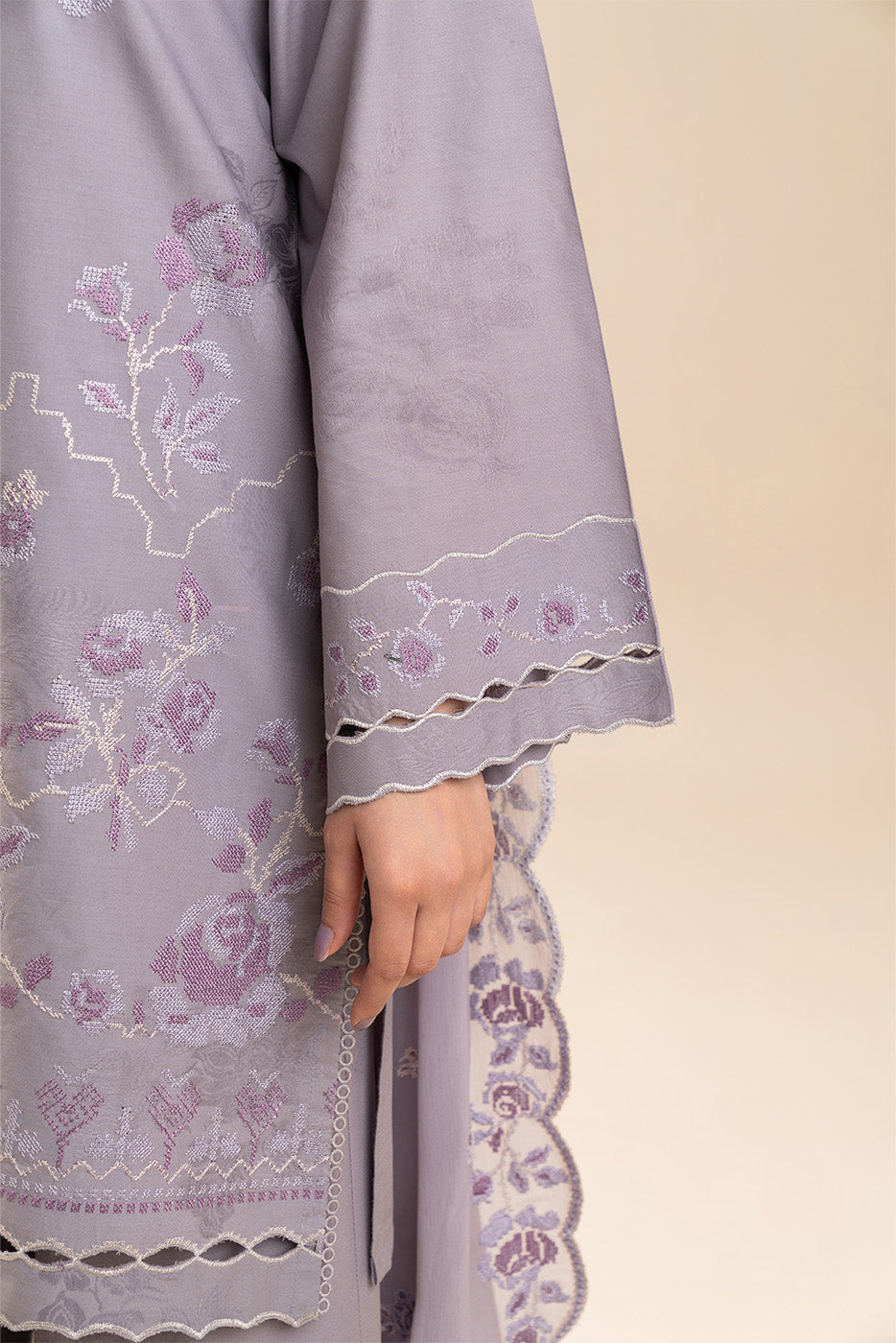 3 PIECE EMBROIDERED LAWN SUIT-RITZY ROSE (UNSTITCHED)