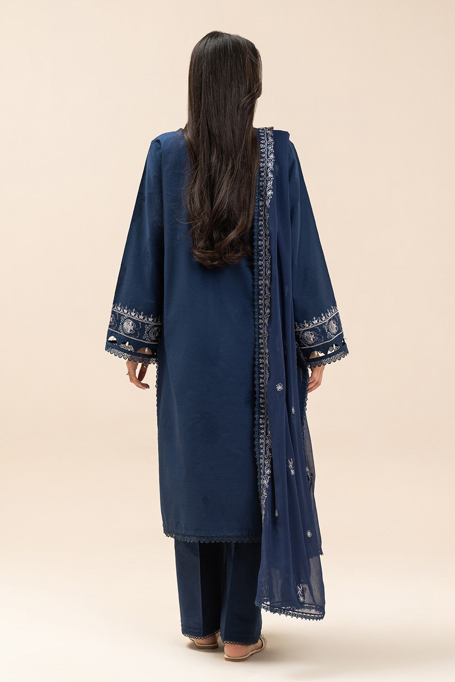 3 PIECE EMBROIDERED SELF JACQUARD SUIT-LUNAR THREAD (UNSTITCHED)