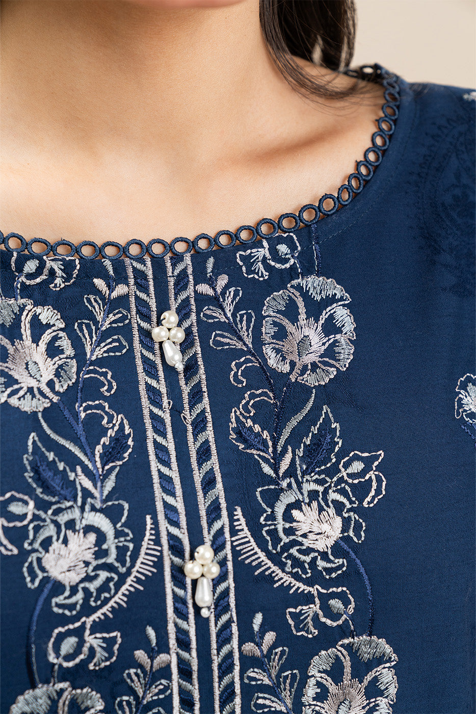 3 PIECE EMBROIDERED SELF JACQUARD SUIT-LUNAR THREAD (UNSTITCHED)