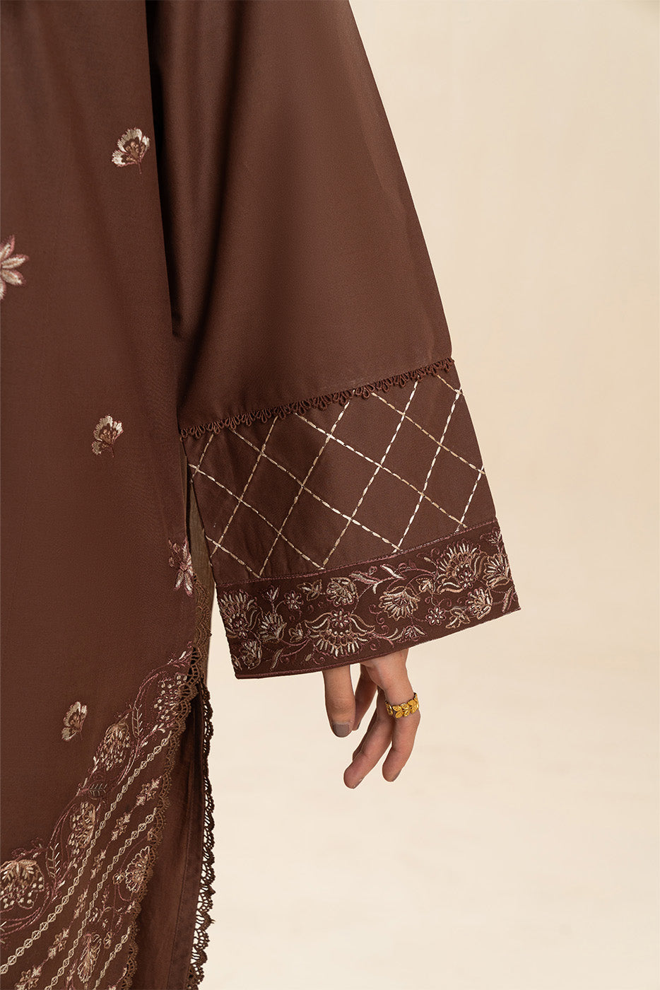 3 PIECE EMBROIDERED LAWN SUIT-MAHOGANY (UNSTITCHED)