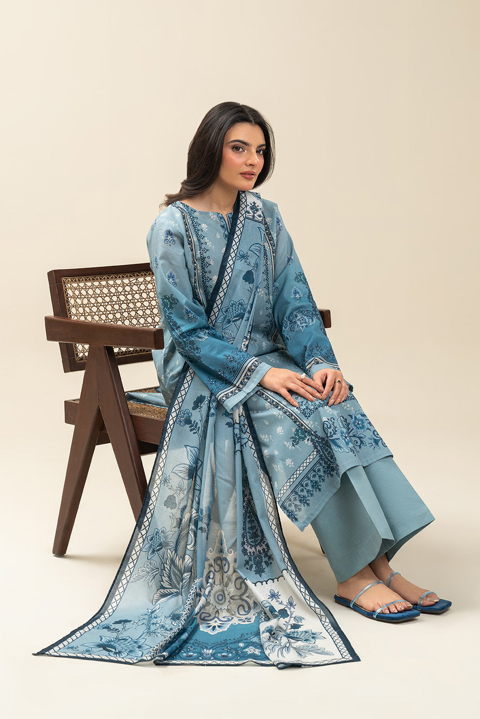 3 PIECE PRINTED LAWN SUIT-WHISPY WONDER (UNSTITCHED)
