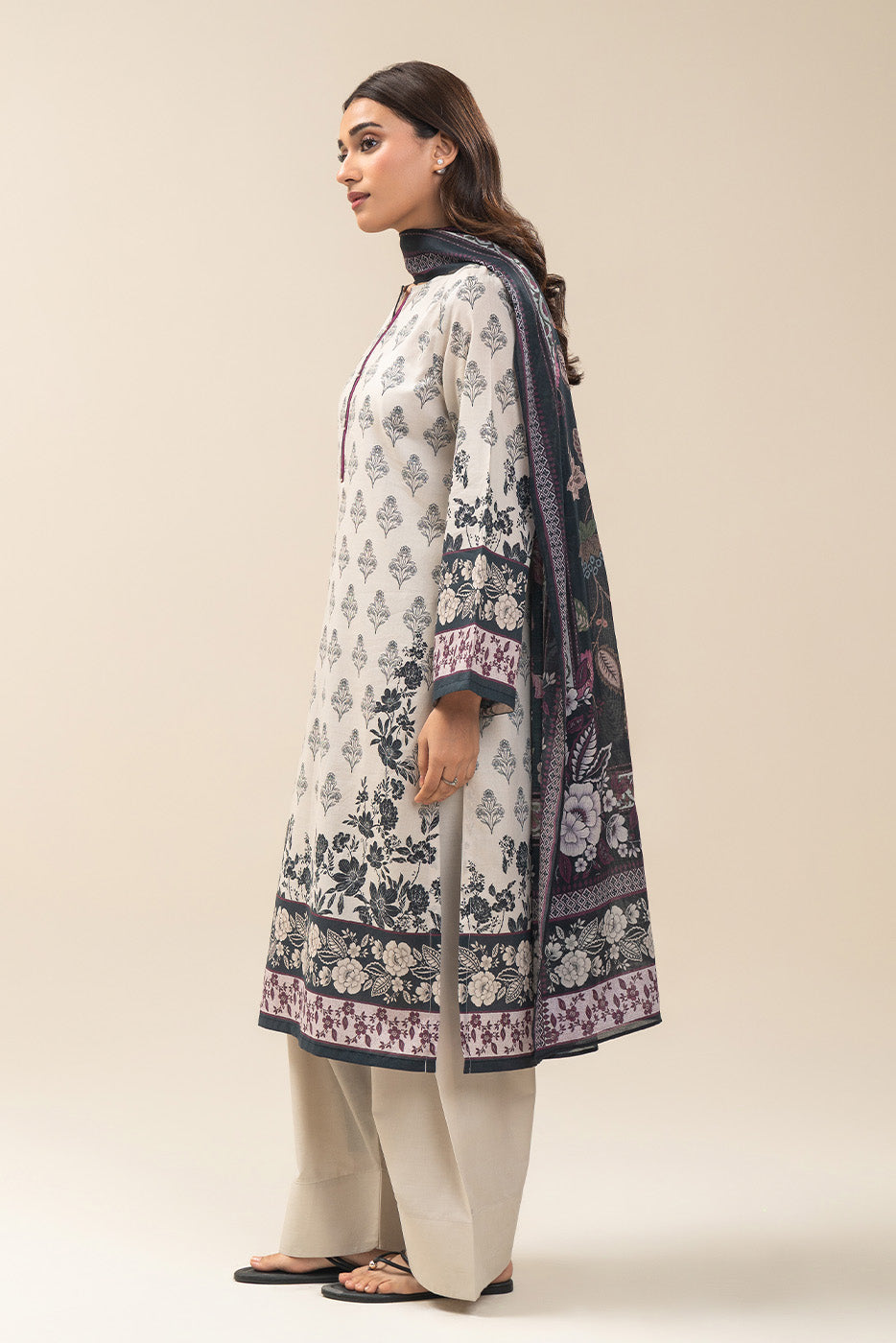 3 PIECE PRINTED LAWN SUIT-WHIMSICAL FLORET SUIT