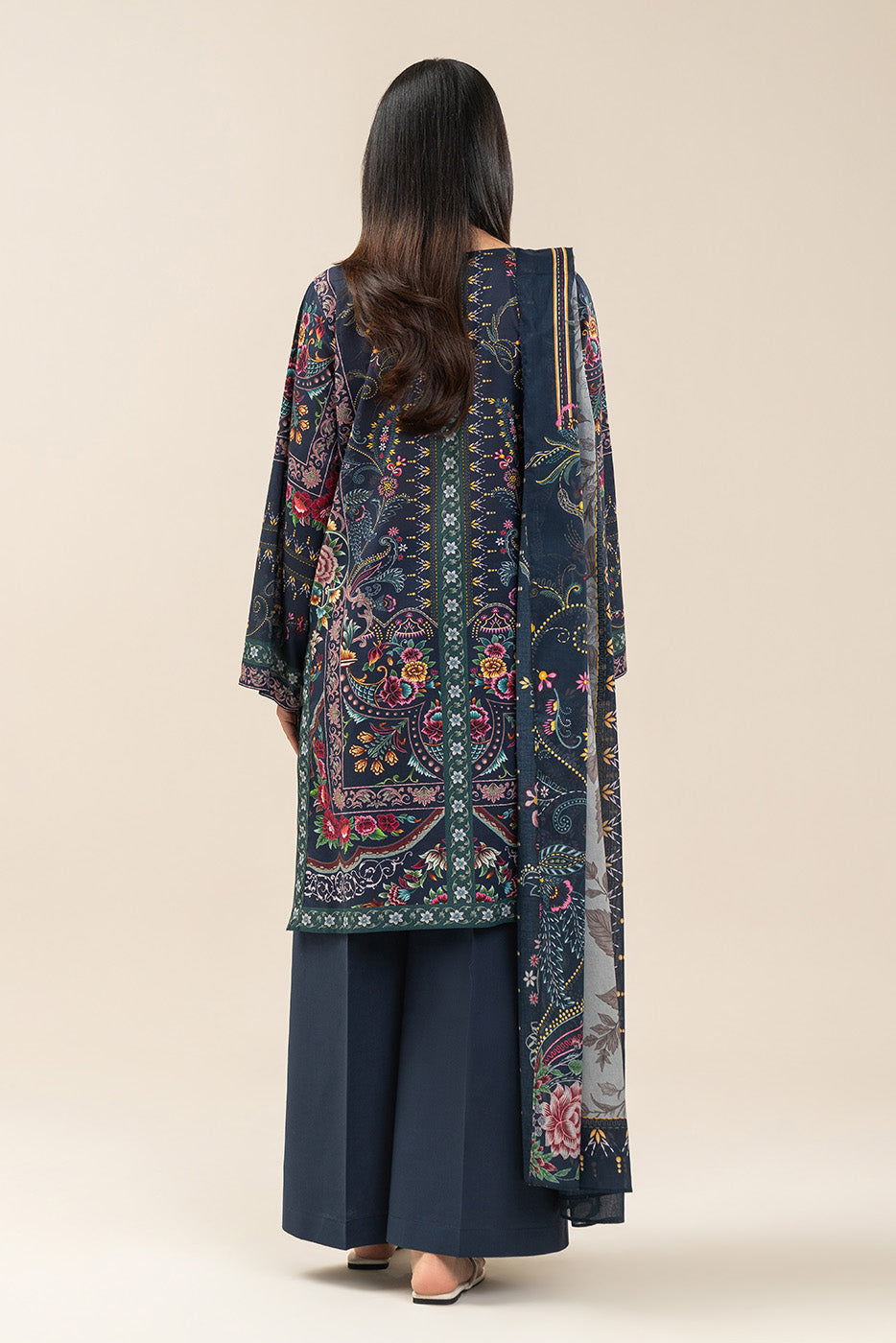 3 PIECE PRINTED LAWN SUIT-ECLECTIC ROSE (UNSTITCHED)