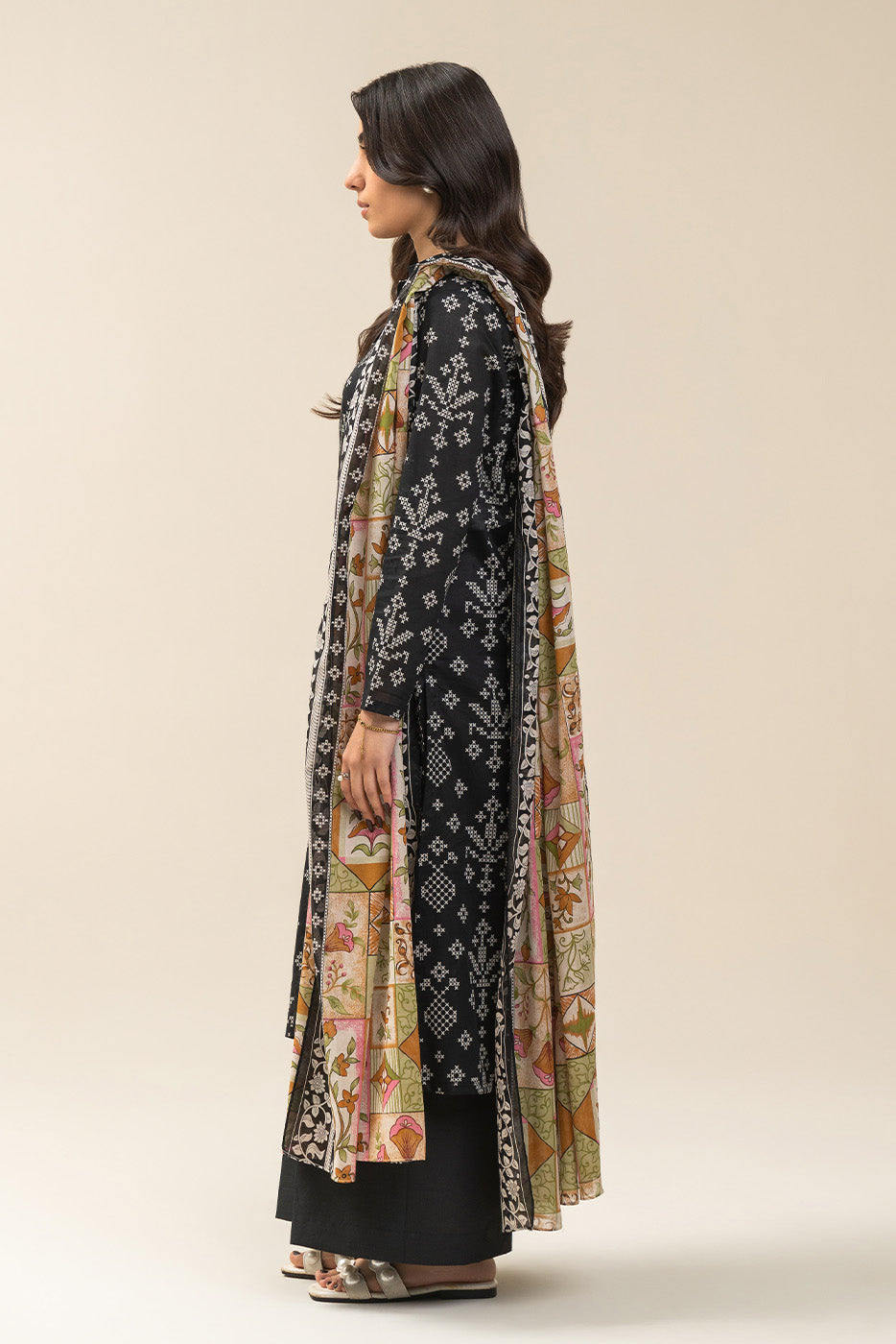 3 PIECE PRINTED LAWN SUIT-NOOR MAZE (UNSTITCHED)