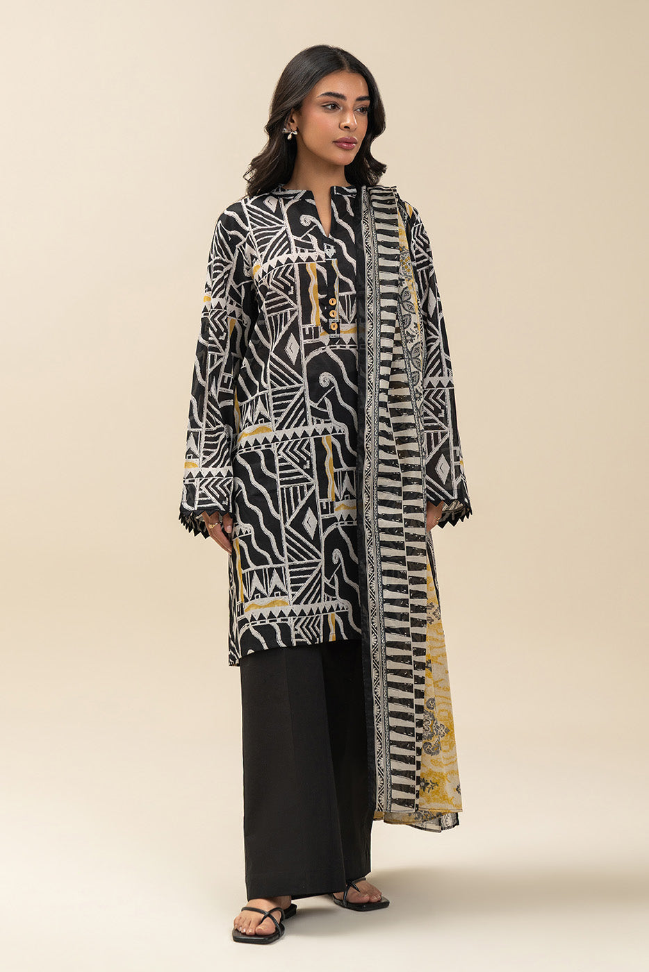 3 PIECE PRINTED LAWN SUIT-RAVEN BLOOM (UNSTITCHED)