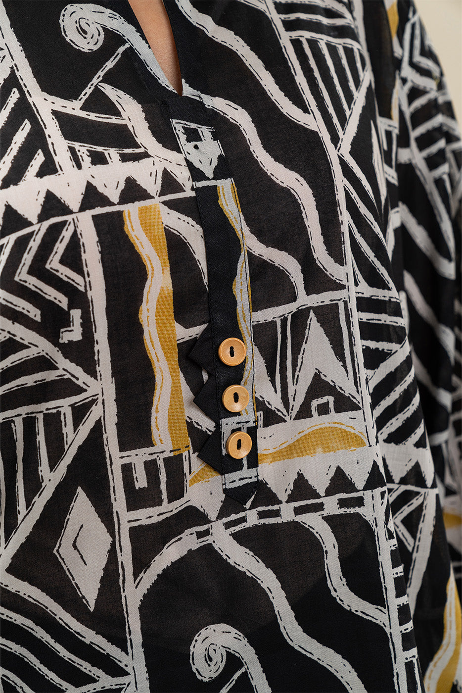 3 PIECE PRINTED LAWN SUIT-RAVEN BLOOM (UNSTITCHED)