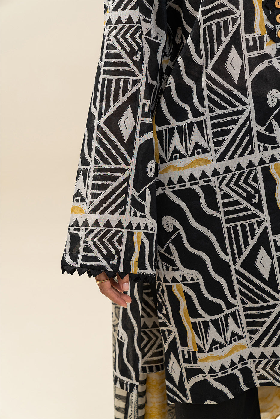 3 PIECE PRINTED LAWN SUIT-RAVEN BLOOM (UNSTITCHED)